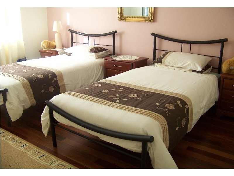 17 Coorong Street, Macleay Island QLD 4184