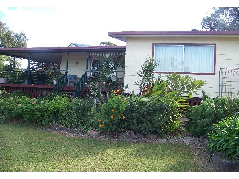 17 Coorong Street, Macleay Island QLD 4184