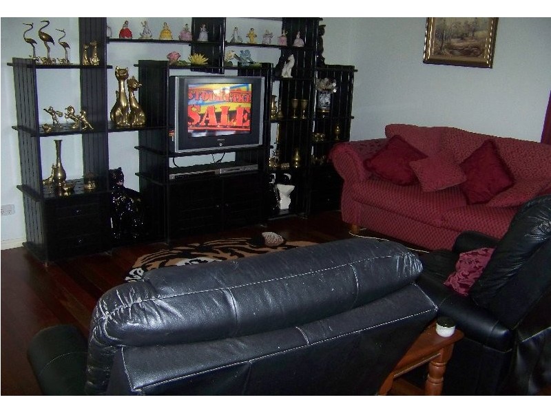 17 Coorong Street, Macleay Island QLD 4184