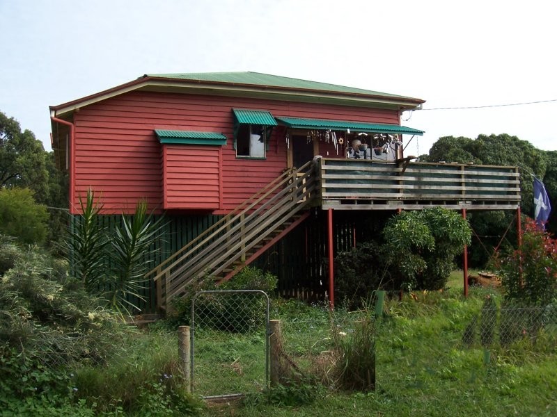 9 BETTY ST, Macleay Island QLD 4184