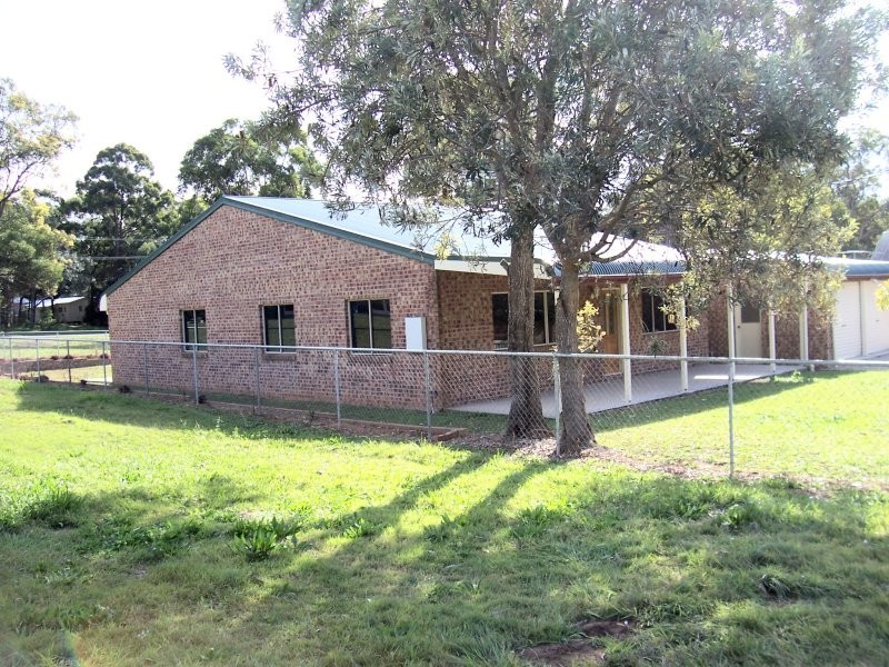 9 CITRON ST, Macleay Island QLD 4184