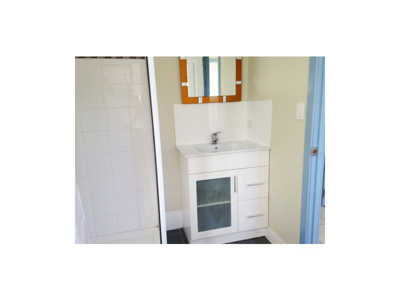 9 CITRON ST, Macleay Island QLD 4184