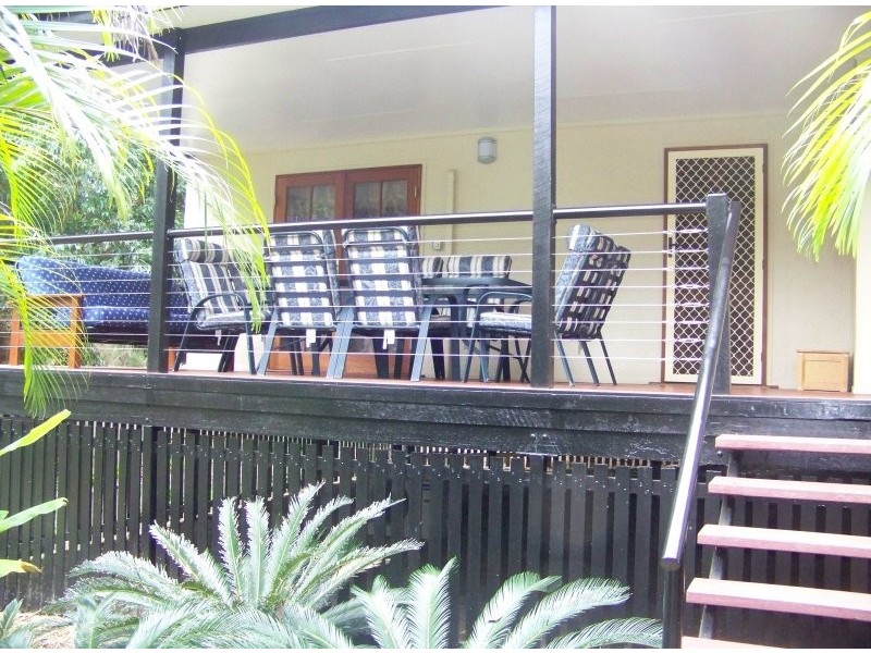 9 ARUMA st, Macleay Island QLD 4184