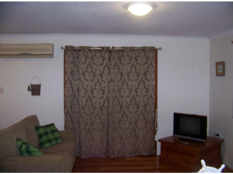 9 ARUMA st, Macleay Island QLD 4184