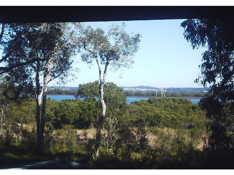 43 Piccaninny St, Macleay Island QLD 4184