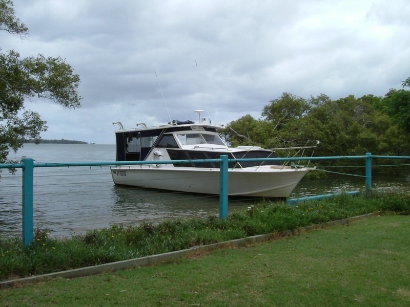 19 Coondooroopa Drive, Macleay Island QLD 4184