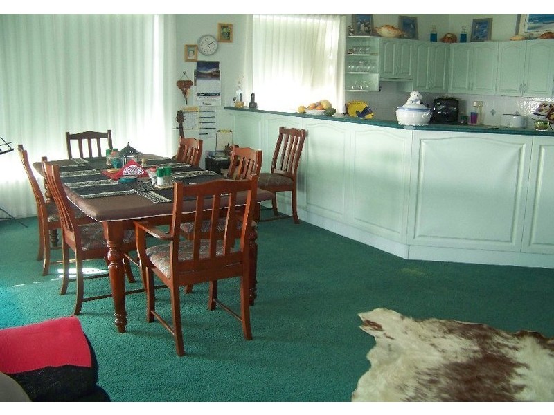 19 Coondooroopa Drive, Macleay Island QLD 4184