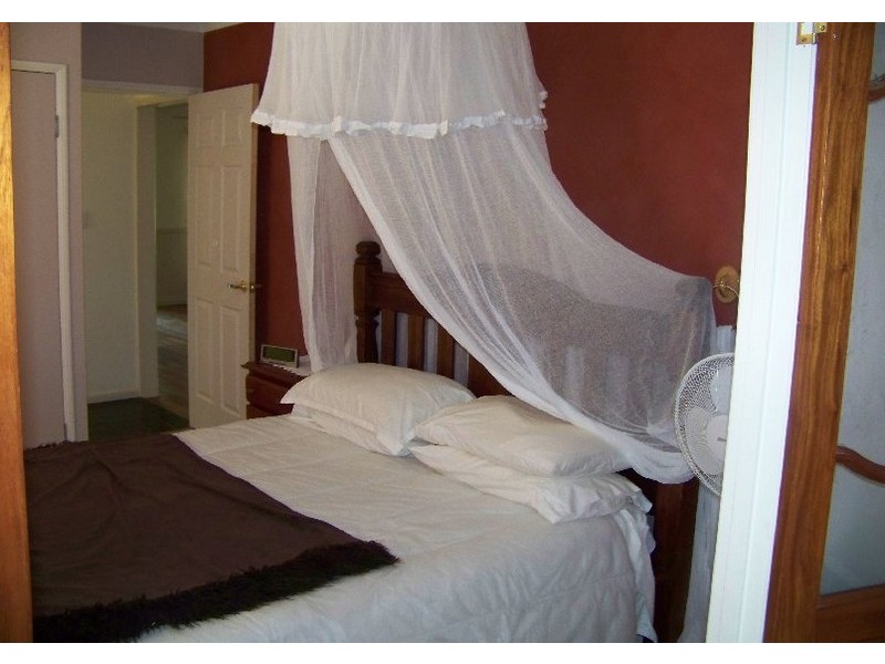 28 Vine Street, Macleay Island QLD 4184