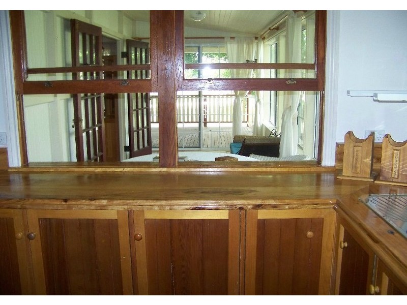 28 Vine Street, Macleay Island QLD 4184