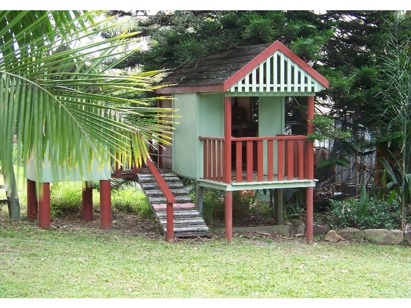 28 Vine Street, Macleay Island QLD 4184