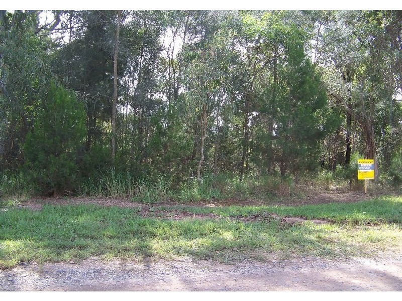 15 Beelong Street, Macleay Island QLD 4184