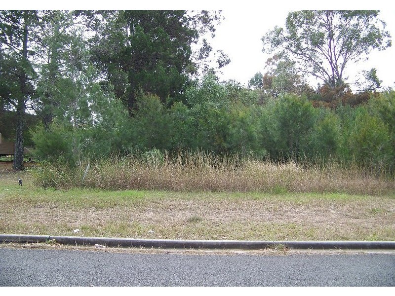 65 Francis Rd, Macleay Island QLD 4184