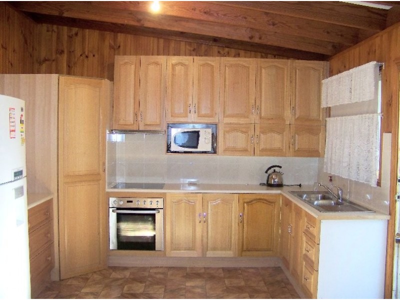 4 Edgewater pl, Lamb Island QLD 4184