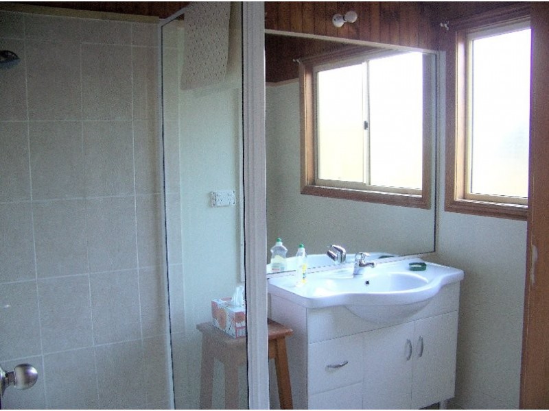 4 Edgewater pl, Lamb Island QLD 4184