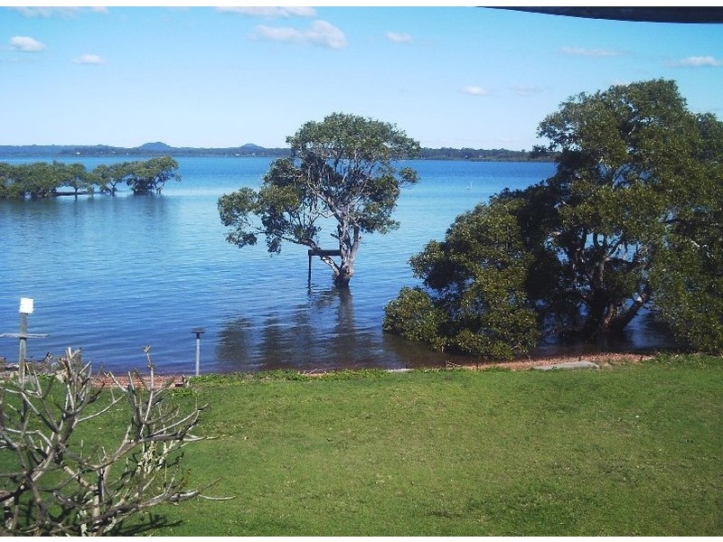38 Coorong St, Macleay Island QLD 4184
