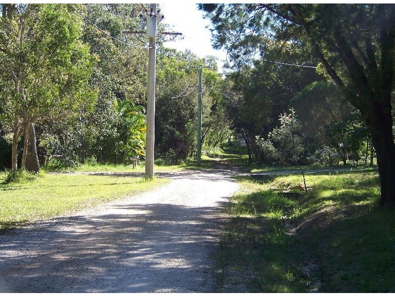 13 Kardinia Street, Macleay Island QLD 4184