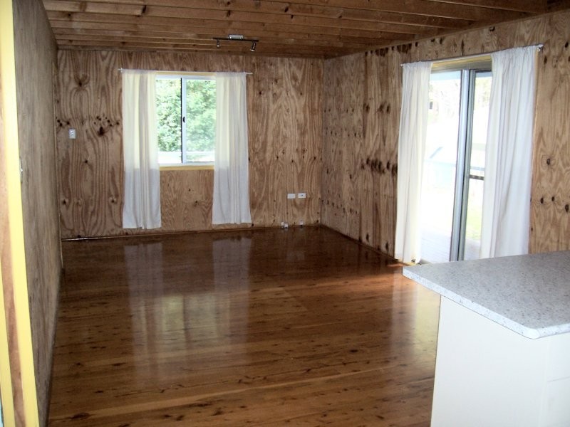 5 BETTY ST, Macleay Island QLD 4184