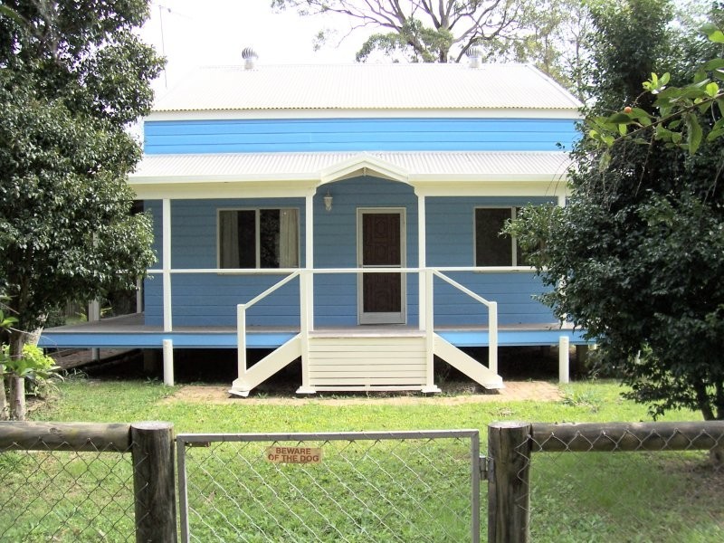 5 BETTY ST, Macleay Island QLD 4184