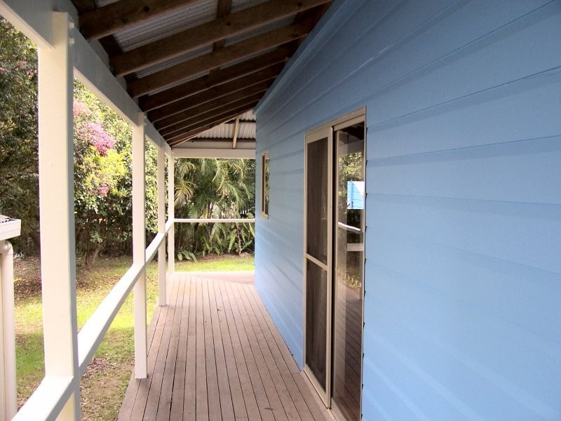 5 BETTY ST, Macleay Island QLD 4184