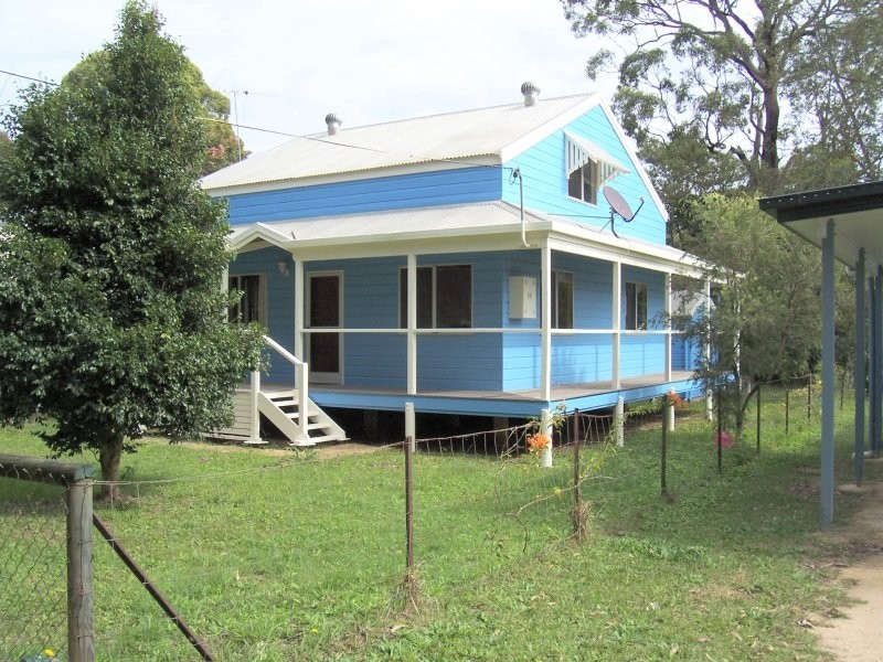 5 BETTY ST, Macleay Island QLD 4184