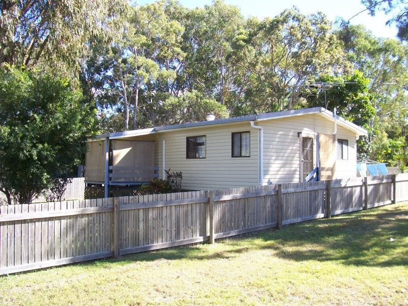 5 WILLIAM ST, Macleay Island QLD 4184