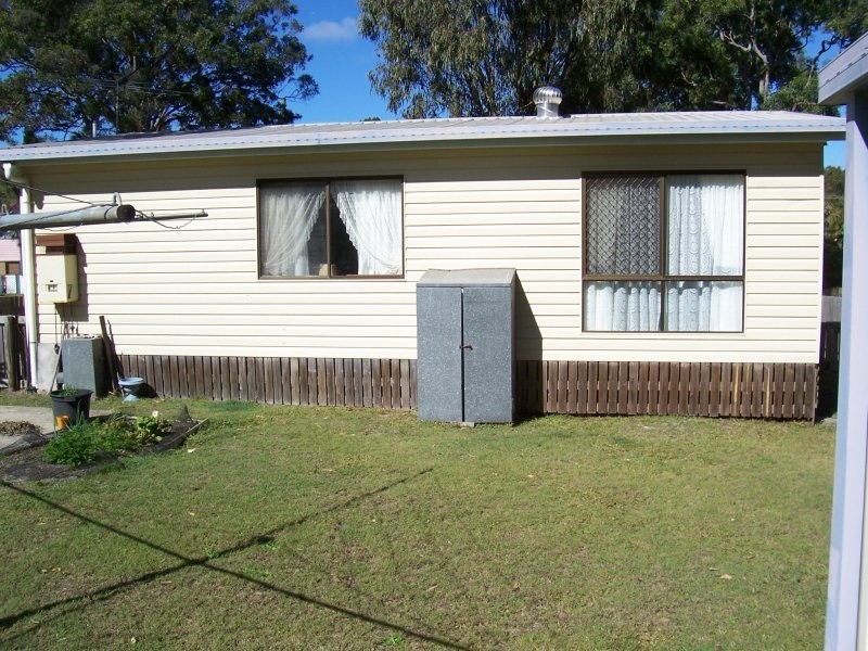 5 WILLIAM ST, Macleay Island QLD 4184