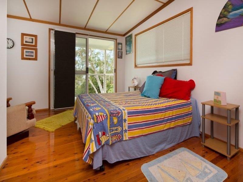 37 JAN ST, Macleay Island QLD 4184