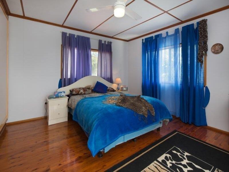 37 JAN ST, Macleay Island QLD 4184