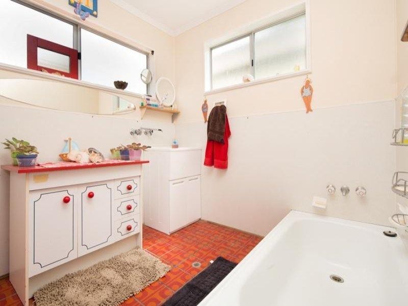 37 JAN ST, Macleay Island QLD 4184