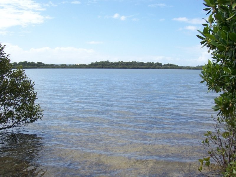 35 JAN ST, Macleay Island QLD 4184