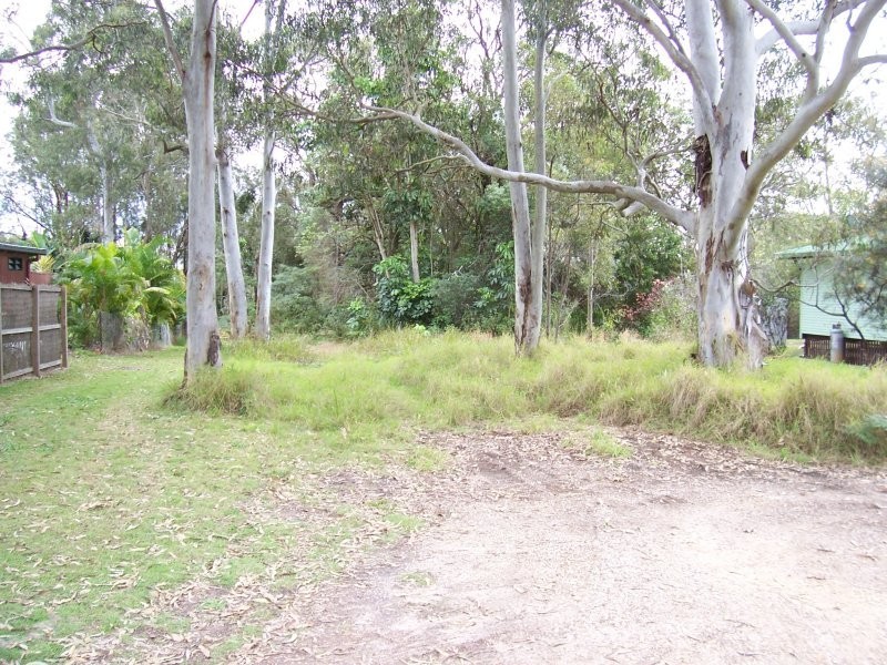 80 CHARLES TCE, Macleay Island QLD 4184