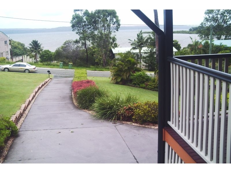 54 BEELONG ST, Macleay Island QLD 4184