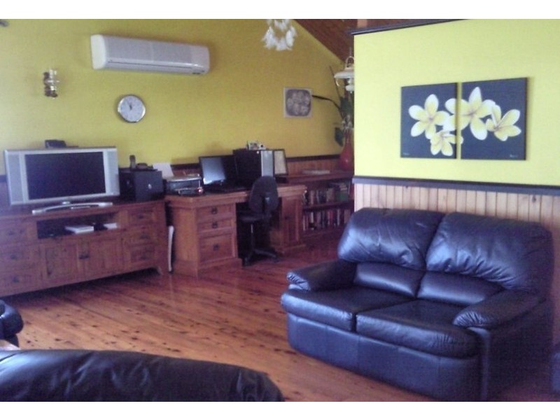 12 ORANA ST, Macleay Island QLD 4184