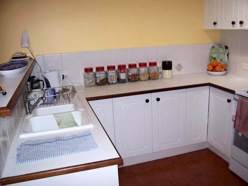 35 KARDINIA ST, Macleay Island QLD 4184