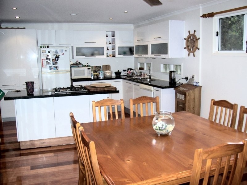 46 WESTERN RD, Macleay Island QLD 4184