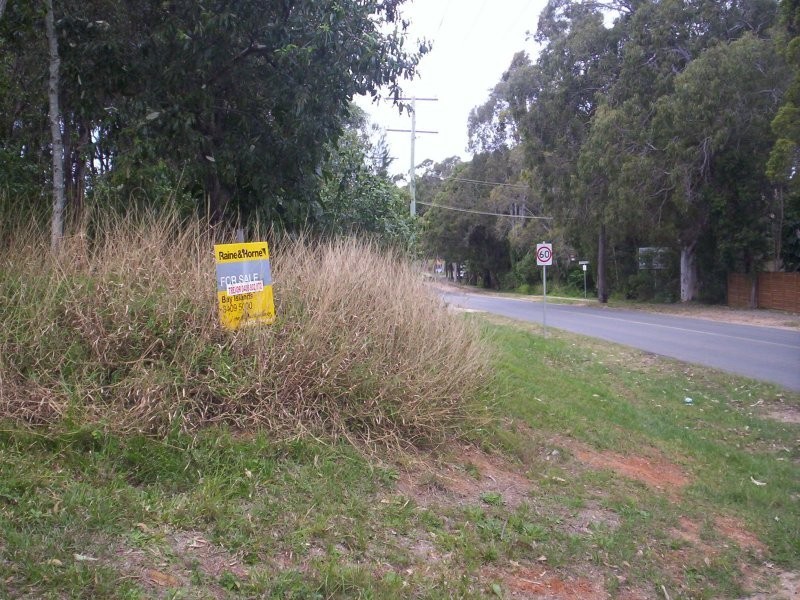 152 High Central Rd, Macleay Island QLD 4184