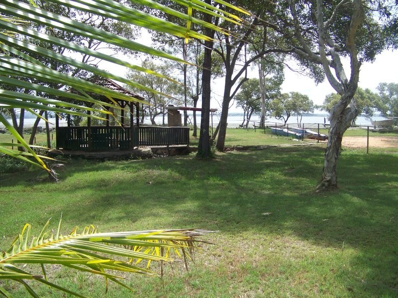 35 Attunga Street, Macleay Island QLD 4184