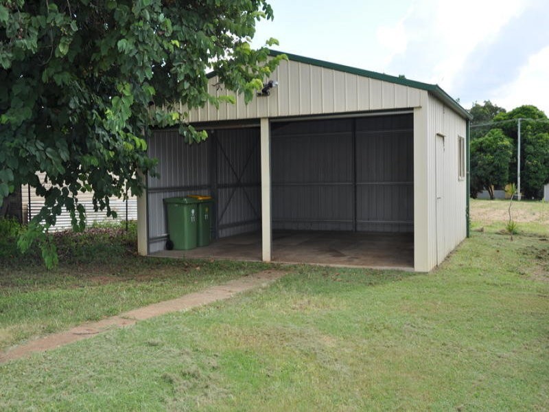 11 Squire Street, Macleay Island QLD 4184