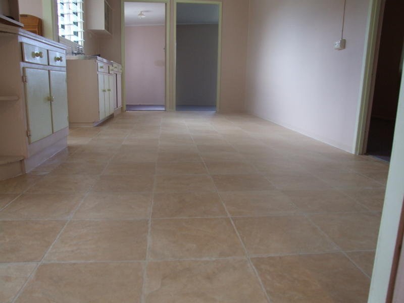 11 Squire Street, Macleay Island QLD 4184