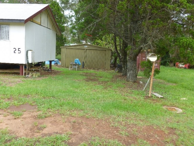 25-27 BETTY ST, Macleay Island QLD 4184