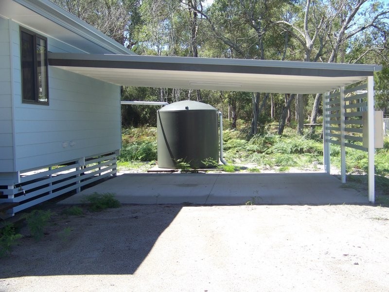 54 Coast Rd, Macleay Island QLD 4184