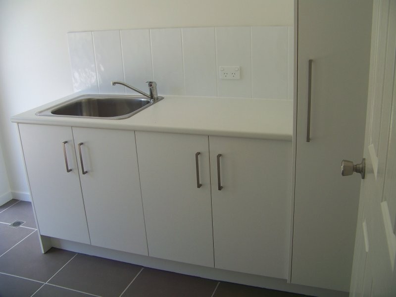 54 Coast Rd, Macleay Island QLD 4184
