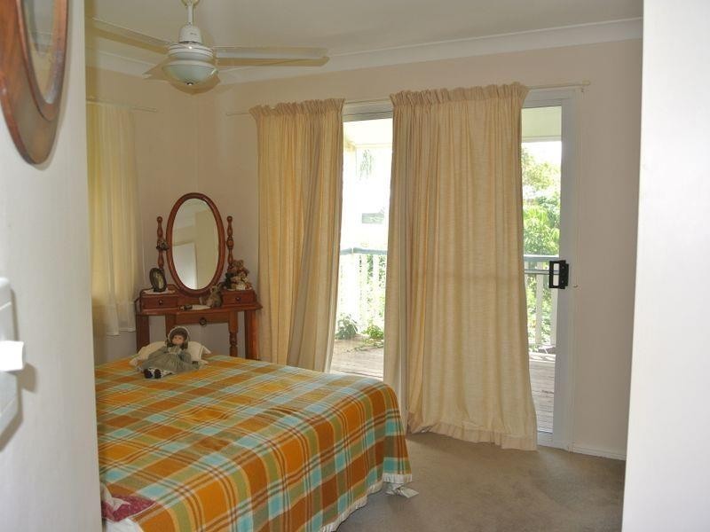 33 Orion St, Macleay Island QLD 4184