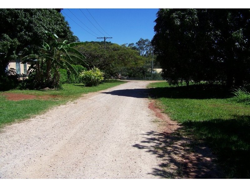 30 TINA AV, Lamb Island QLD 4184