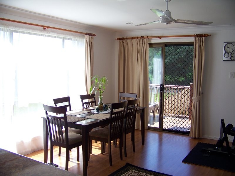 130 LUCAS dr, Lamb Island QLD 4184