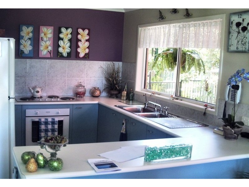 17  Koonwarra Parade, Macleay Island QLD 4184