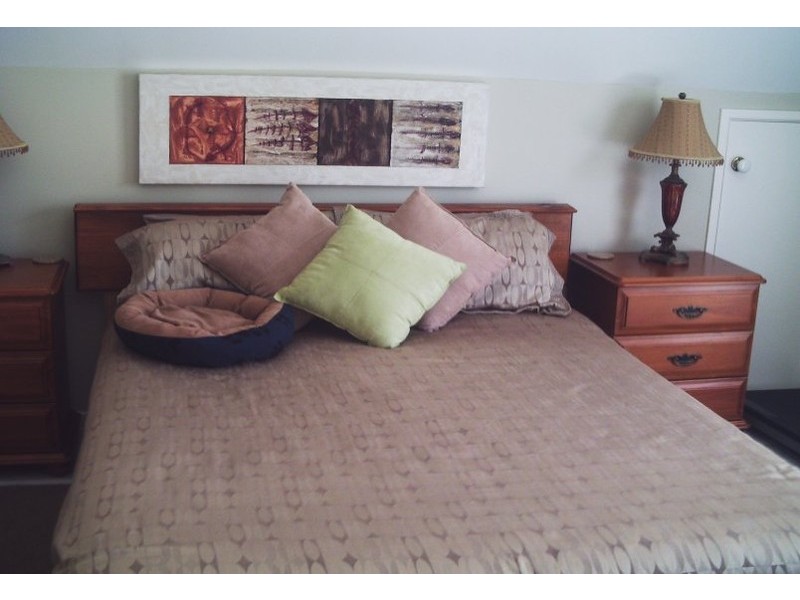 17  Koonwarra Parade, Macleay Island QLD 4184