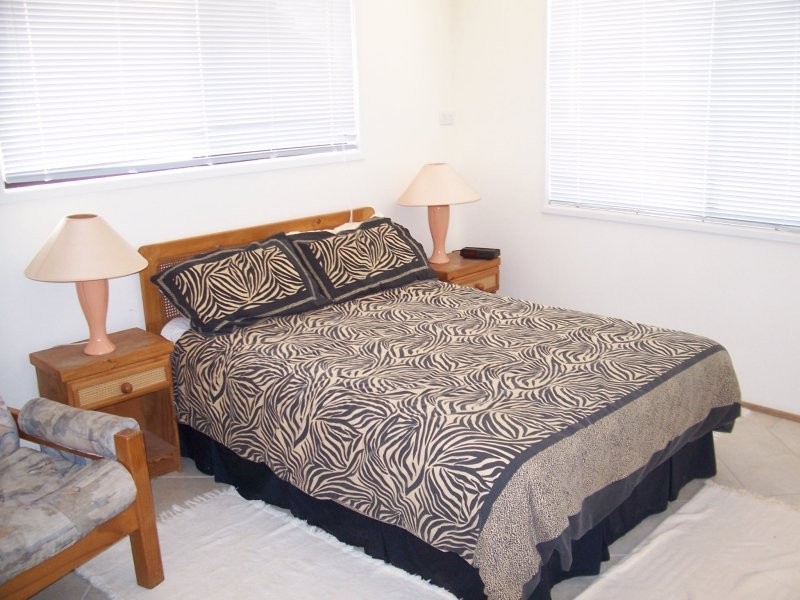 40 Morwong Street, Macleay Island QLD 4184