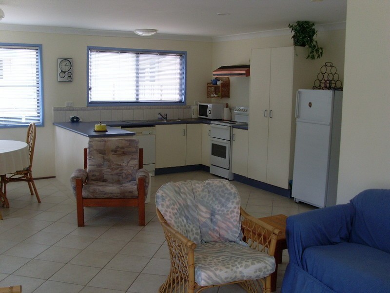 40 Morwong Street, Macleay Island QLD 4184