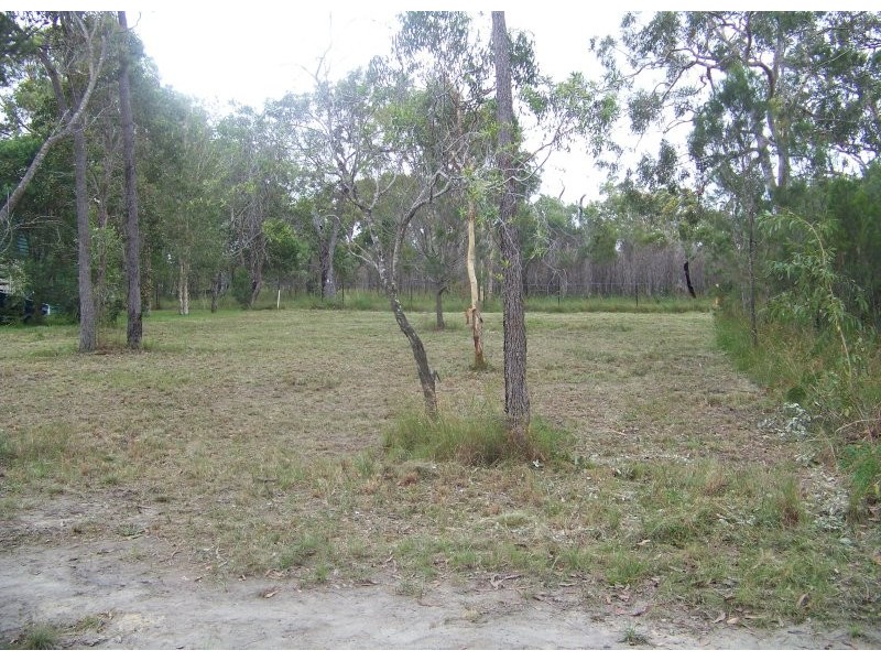 27 Wirralee Street, Macleay Island QLD 4184